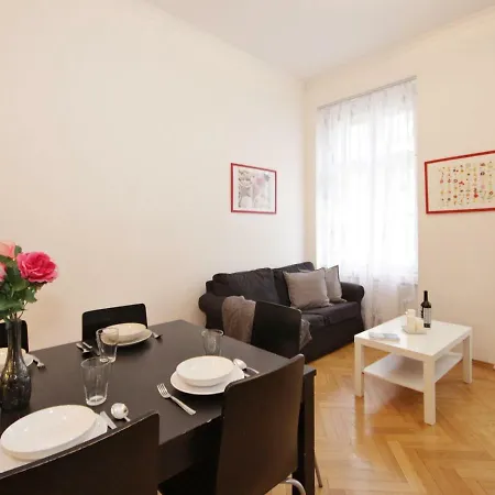 Quadrio-3 Apartment