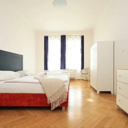 Quadrio-3 * Prag